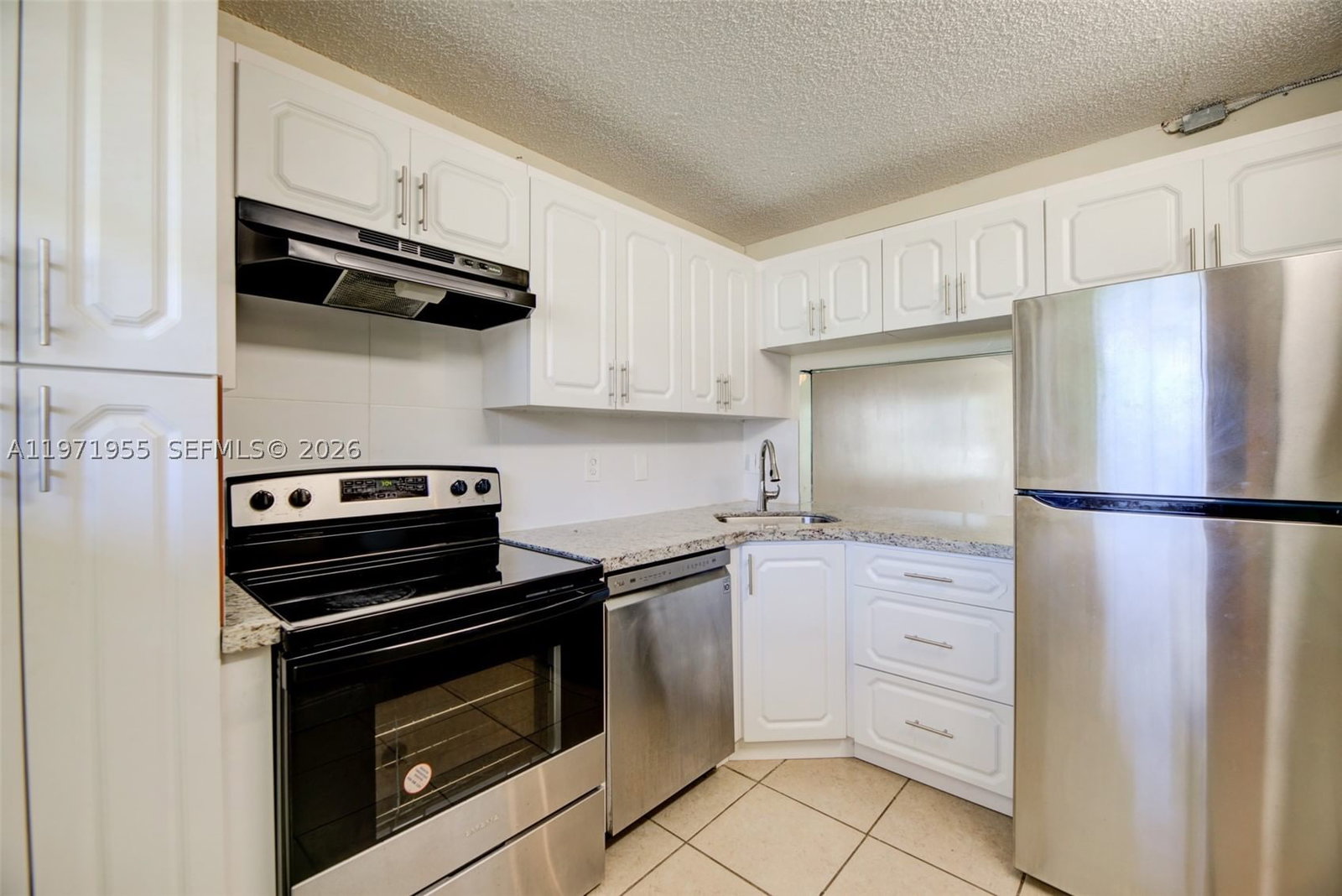 Real estate property located at 7450 17th St #205, Broward, Omega Condo No 6, Plantation, FL