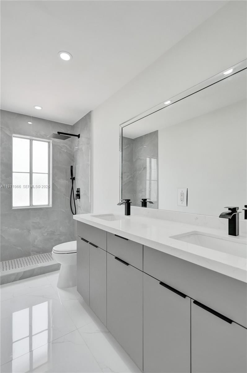 Real estate property located at 14422 Royal Cove Cir, Broward, West Park-west Parcel, Davie, FL