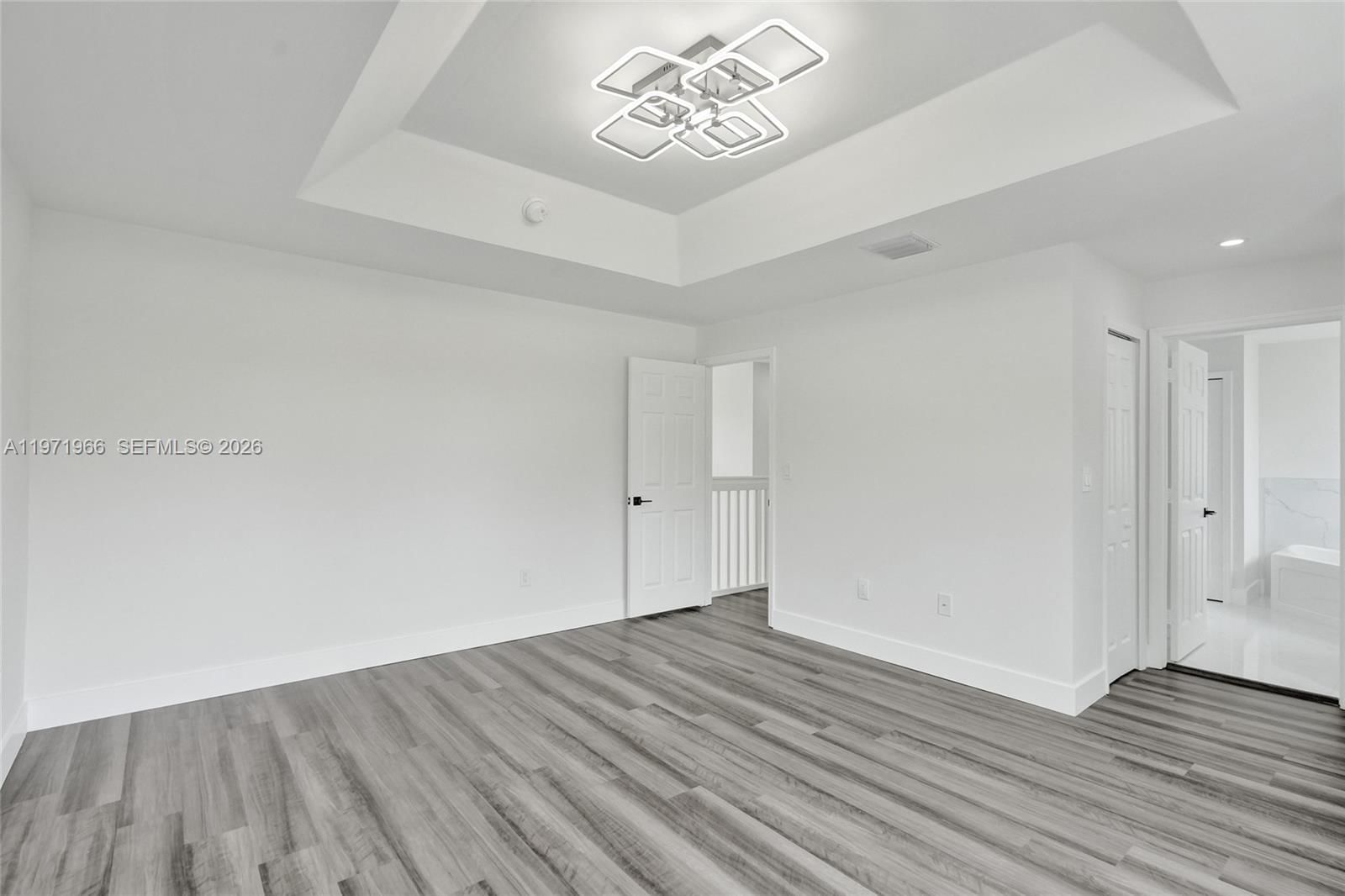 Real estate property located at 14422 Royal Cove Cir, Broward, West Park-west Parcel, Davie, FL