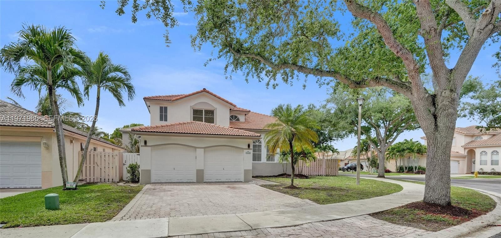 Real estate property located at 14422 Royal Cove Cir, Broward, West Park-west Parcel, Davie, FL