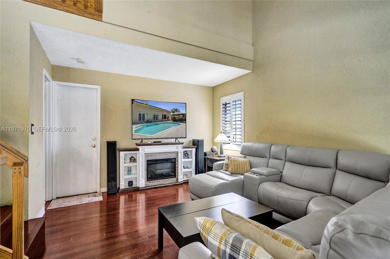 Real estate property located at 14681 Poplar Hill Ct, Broward, Shenandoah Section Four, Davie, FL