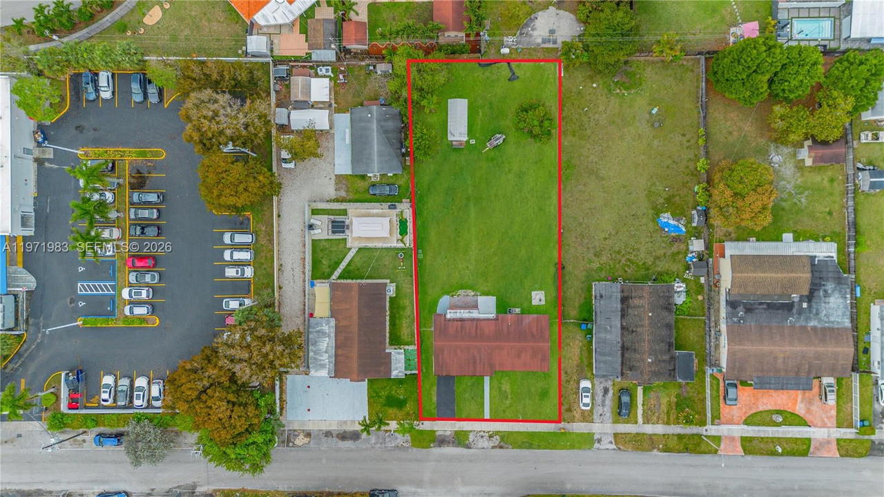 Real estate property located at 3800 104th Ave, Miami-dade, Parkwest Estates, Miami, FL