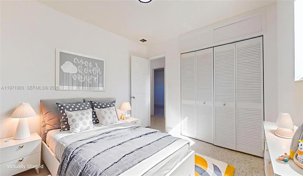 Real estate property located at 3800 104th Ave, Miami-dade, Parkwest Estates, Miami, FL