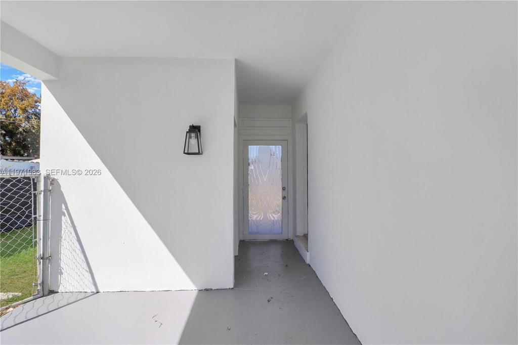 Real estate property located at 3800 104th Ave, Miami-dade, Parkwest Estates, Miami, FL
