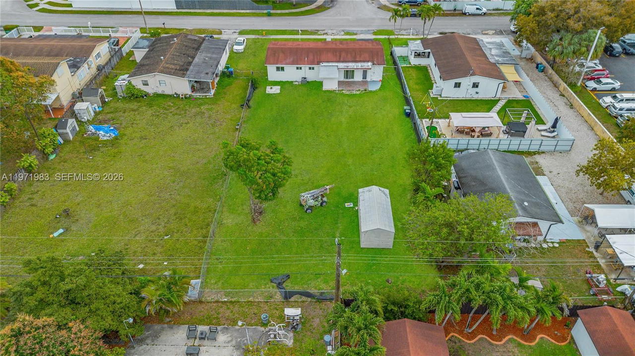 Real estate property located at 3800 104th Ave, Miami-dade, Parkwest Estates, Miami, FL