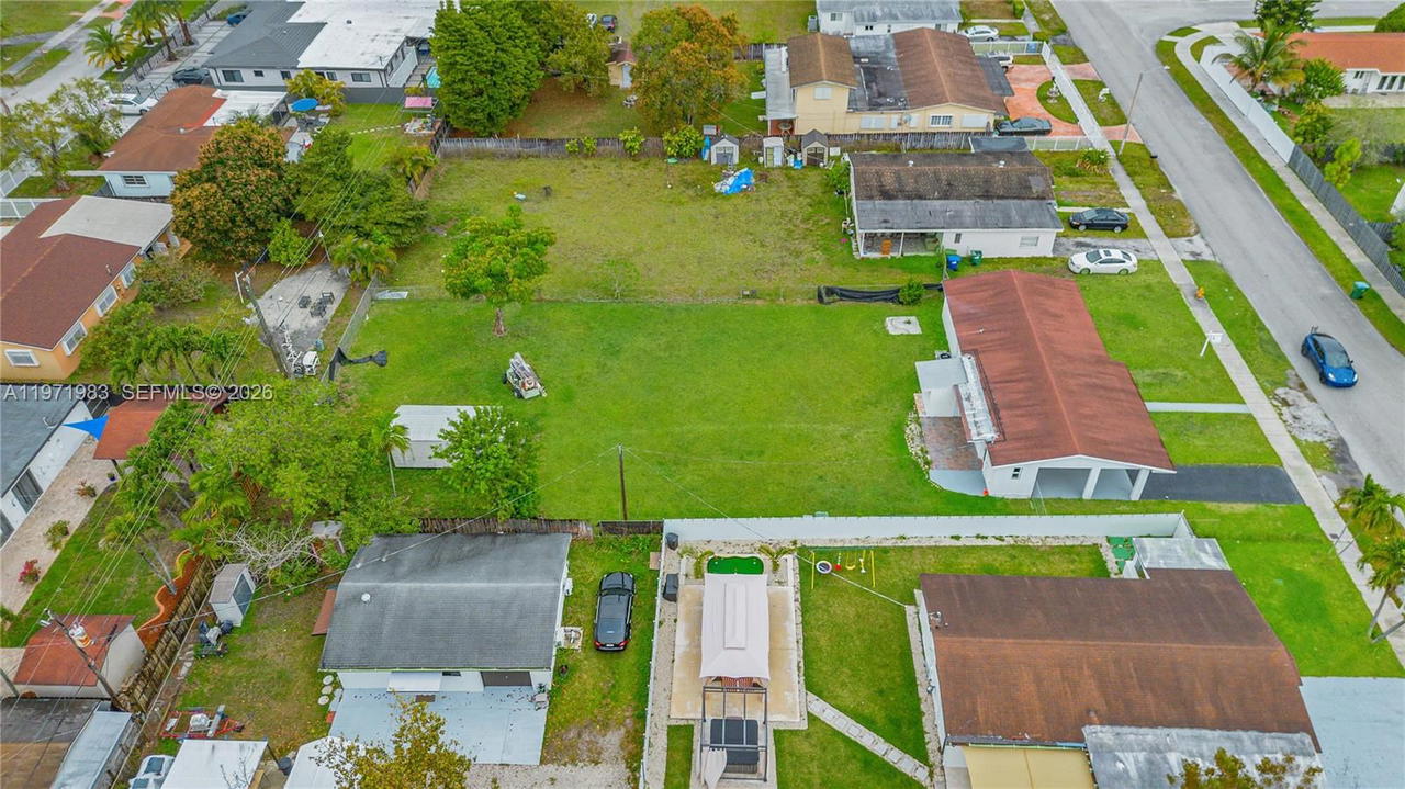 Real estate property located at 3800 104th Ave, Miami-dade, Parkwest Estates, Miami, FL