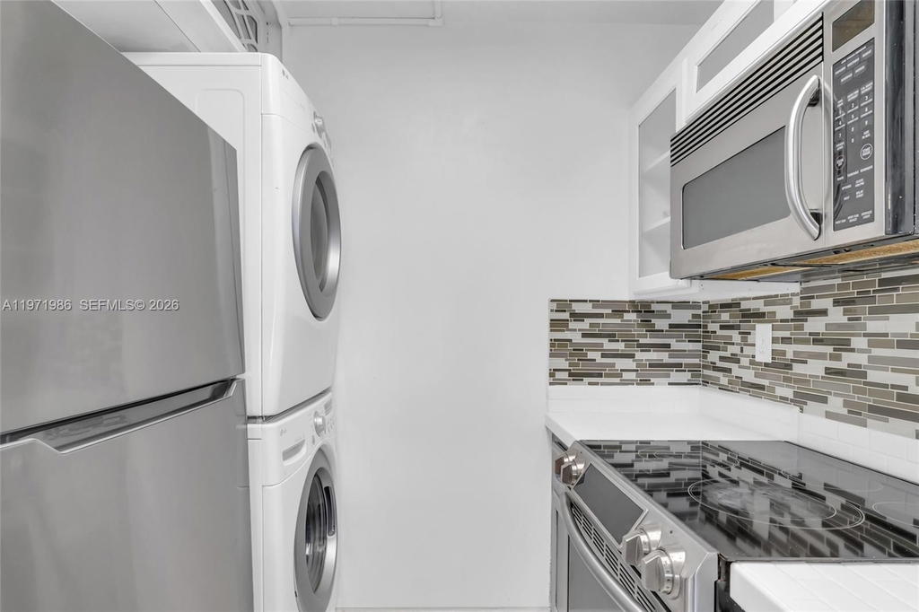 Real estate property located at 15348 72nd St #23-12, Miami-dade, Rozland Condo, Miami, FL