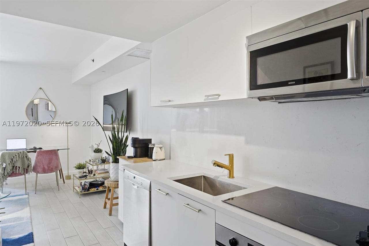 Real estate property located at 50 Biscayne Blvd #1909, Miami-dade, 50 Biscayne Condo, Miami, FL