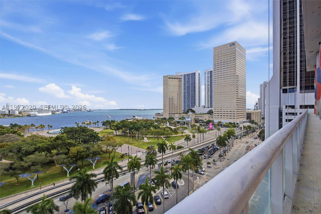 Real estate property located at 50 Biscayne Blvd #1909, Miami-dade, 50 Biscayne Condo, Miami, FL