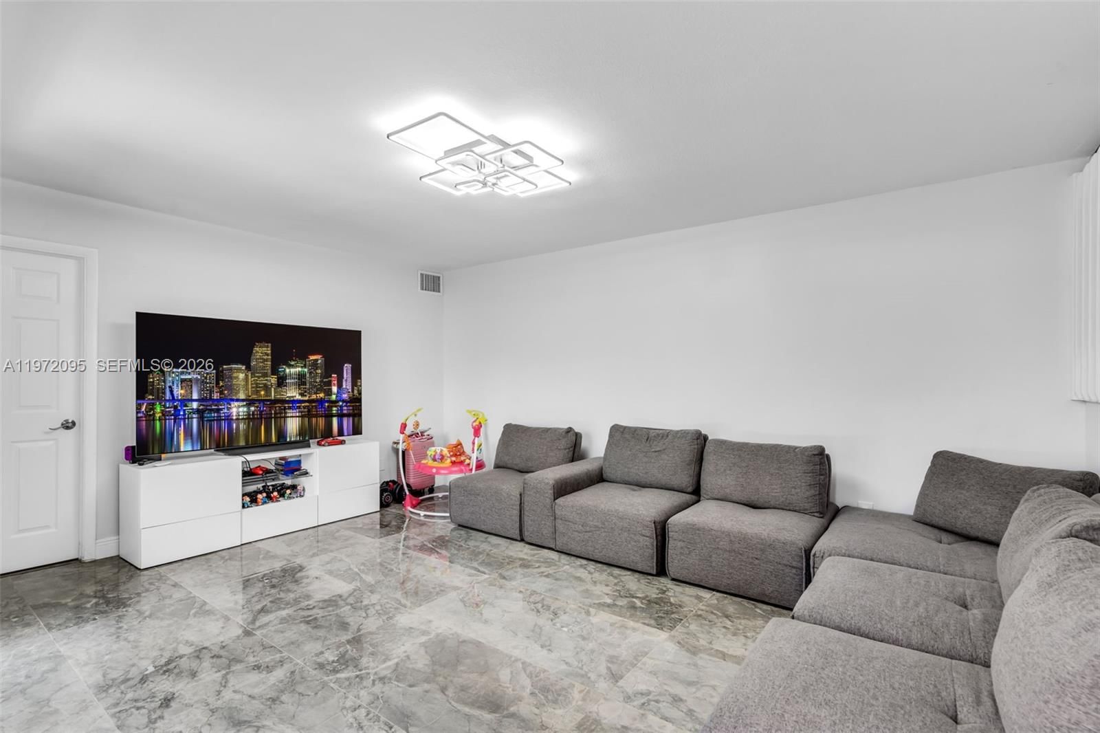 Real estate property located at 11903 11th Ct, Broward, C H E Acres, Davie, FL