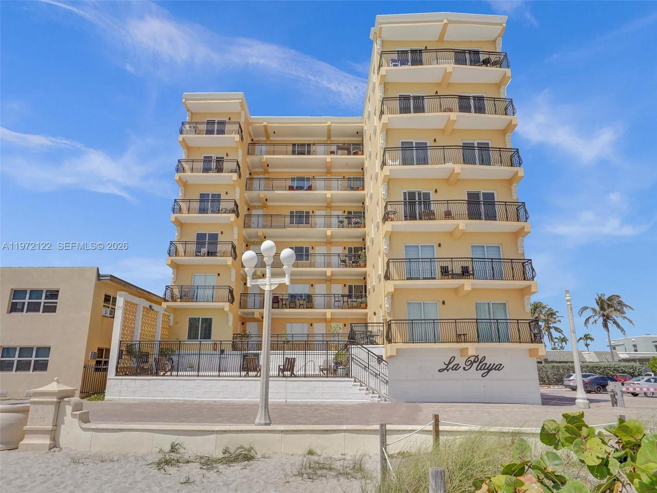 Real estate property located at 1815 Surf Rd #202, Broward, La Playa Condominium, Hollywood, FL