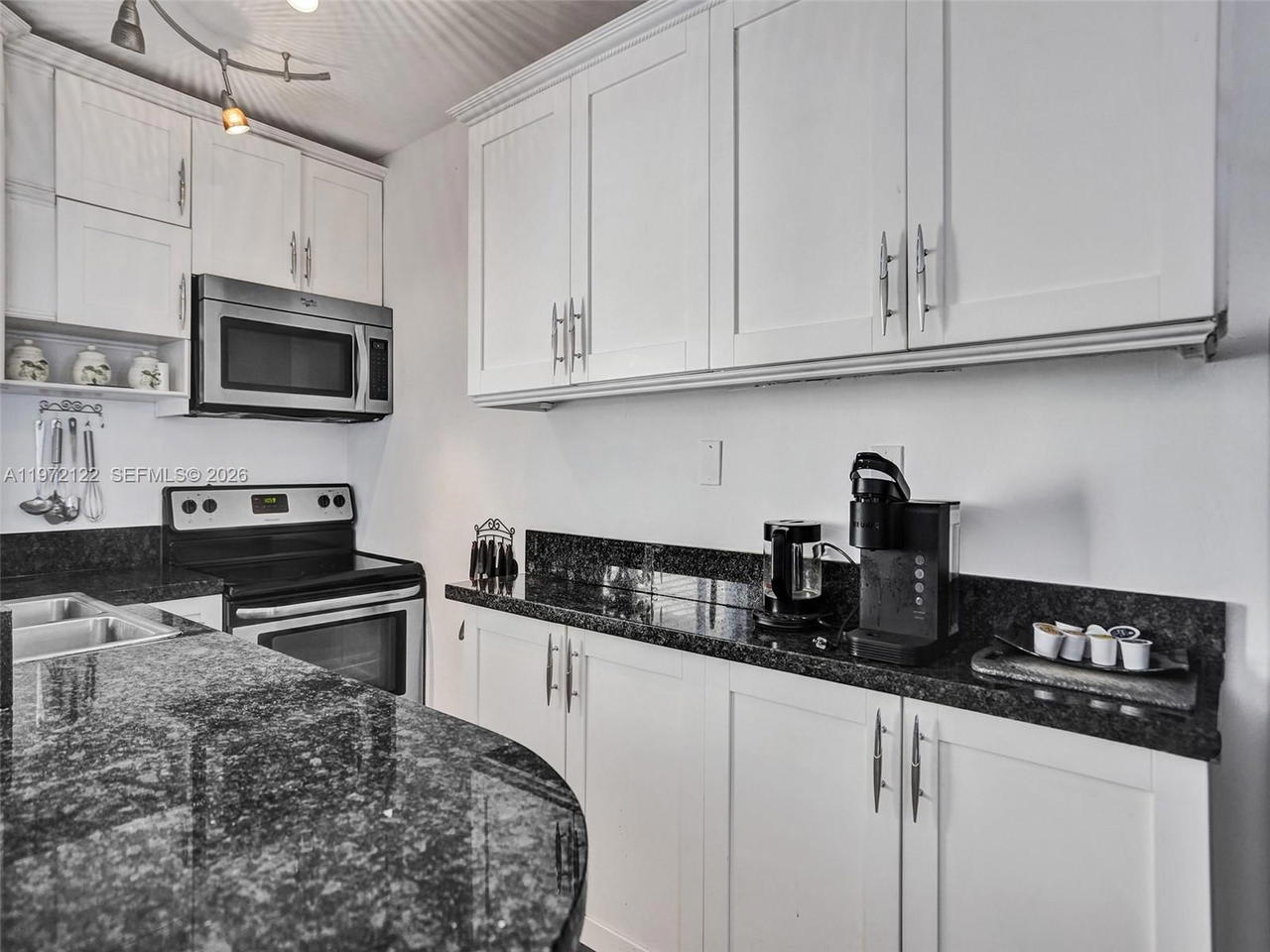 Real estate property located at 1815 Surf Rd #202, Broward, La Playa Condominium, Hollywood, FL