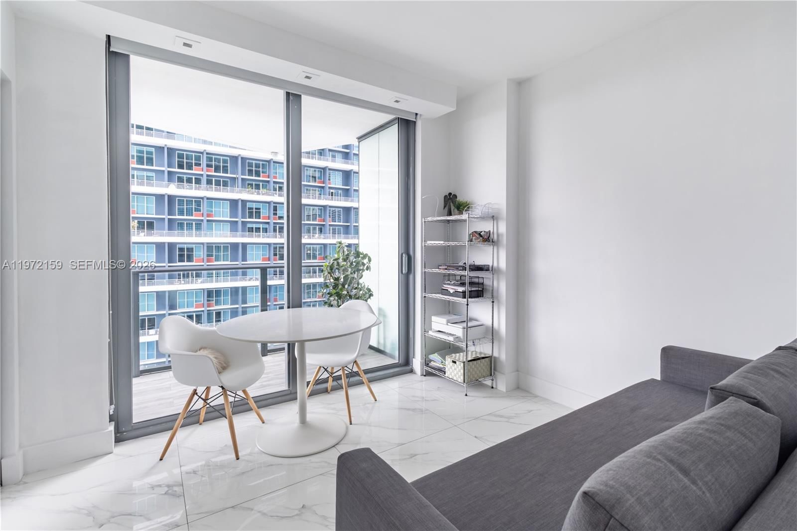 Real estate property located at 1300 Miami Ave #2006, Miami-dade, 1300 S Miami Avenue Condo, Miami, FL