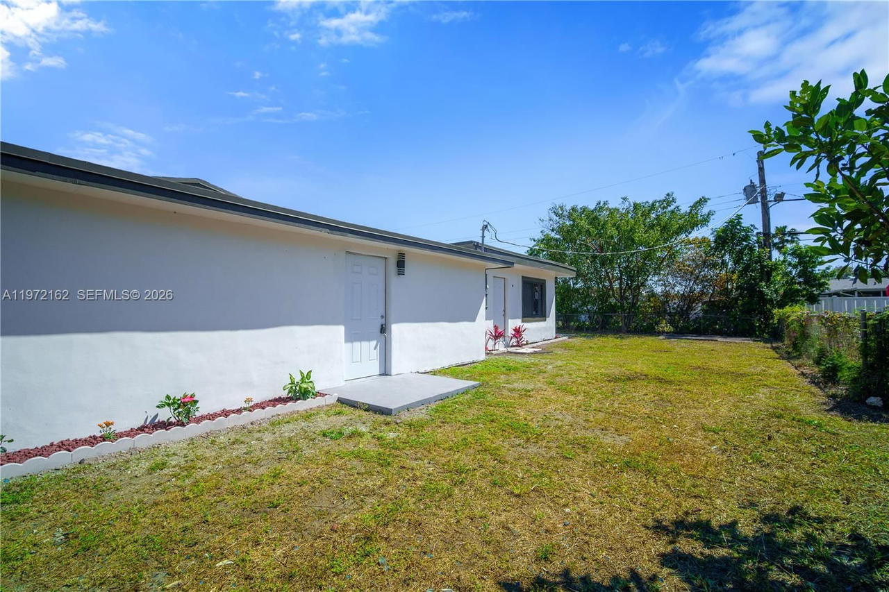Real estate property located at 6530 20th Ct, Broward, Welwyn Park, Miramar, FL