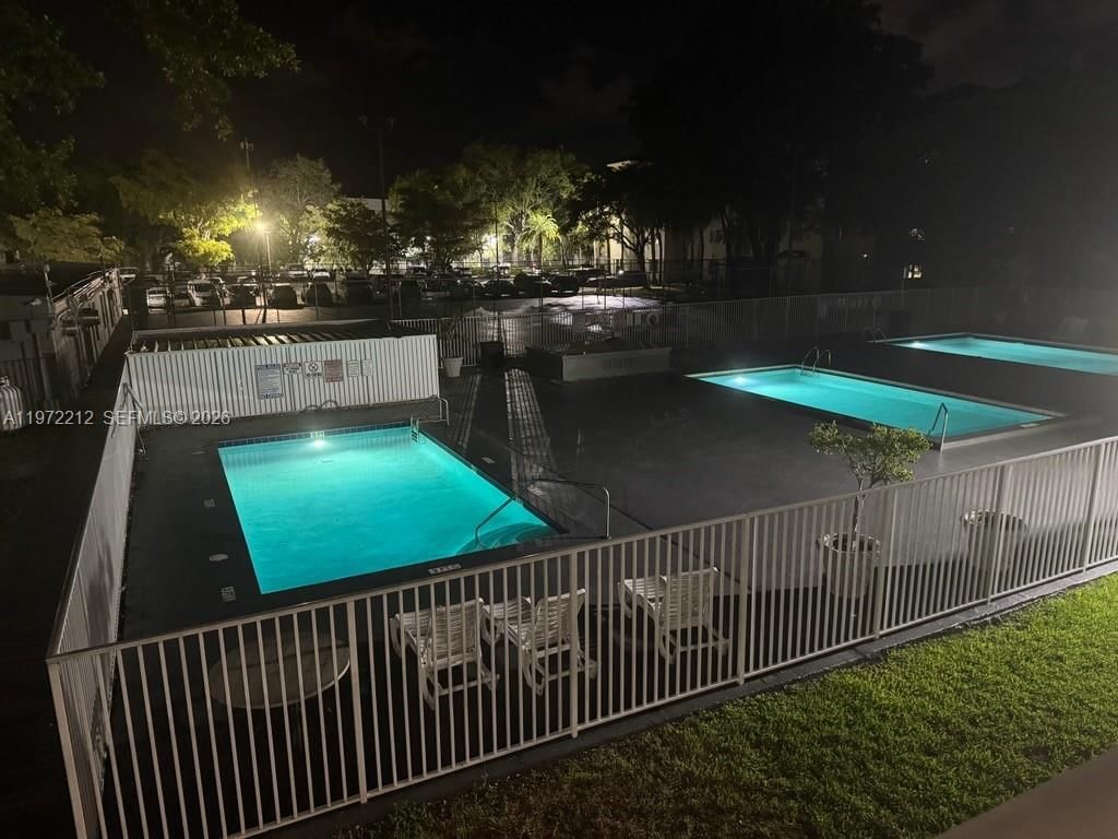Real estate property located at 11040 196th St #412, Miami-dade, Paradise Pointe Condo, Cutler Bay, FL