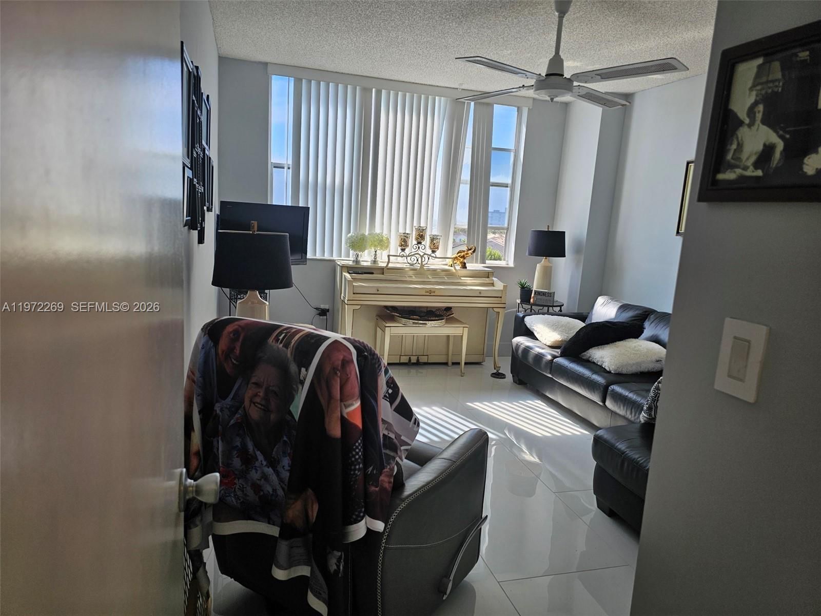 Real estate property located at 3850 Washington St #516, Broward, Hillcrest East No 27 Cond, Hollywood, FL