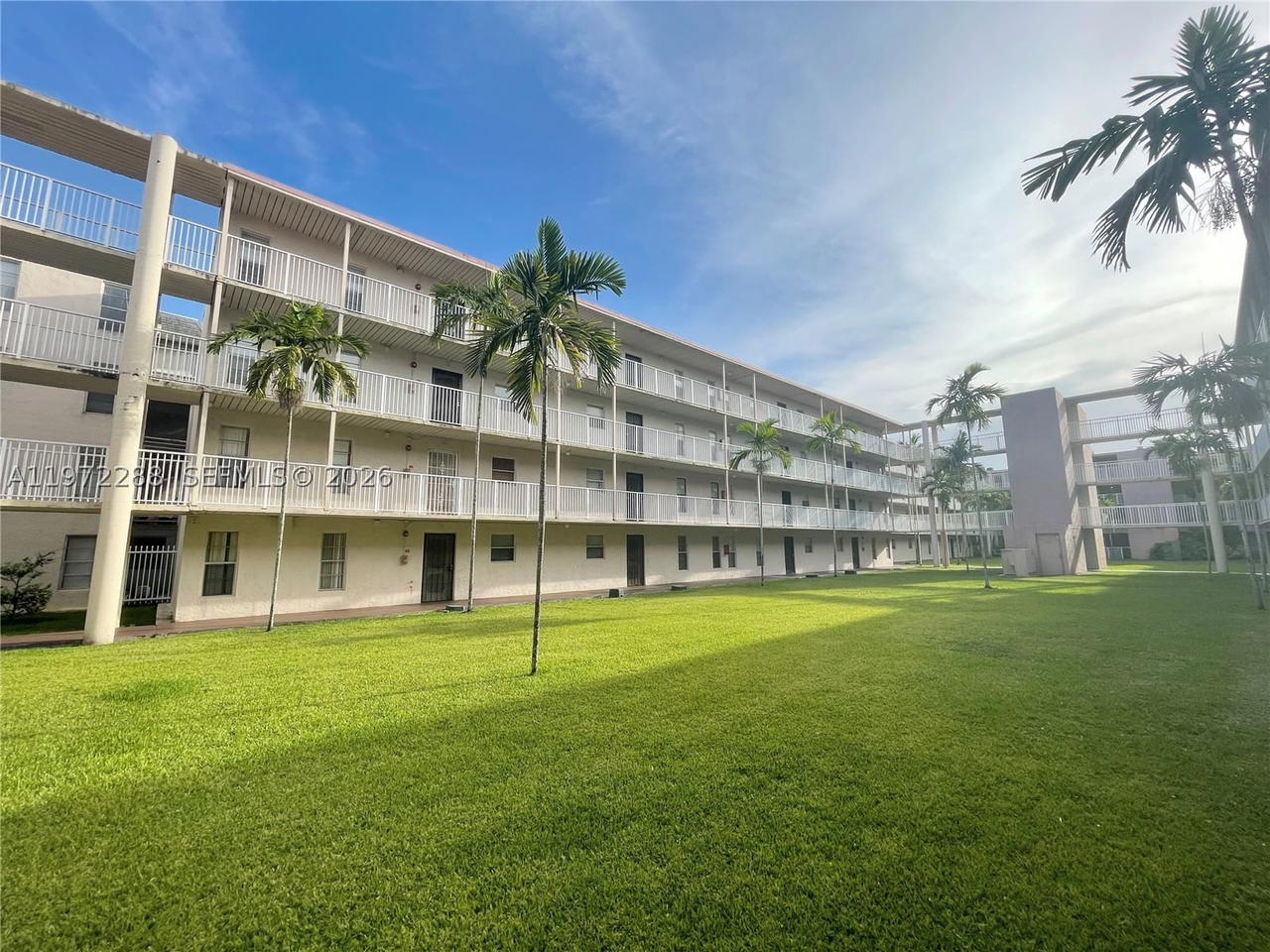 Real estate property located at 2800 56th Ave F403, Broward, Brookfield Square Condo, Lauderhill, FL