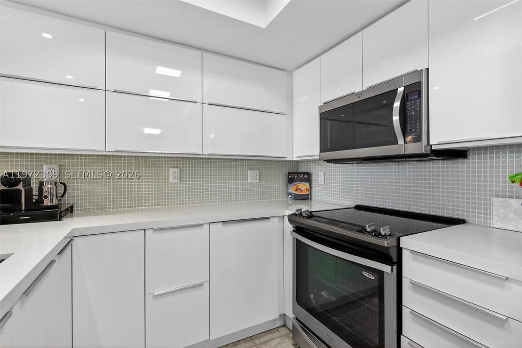 Real estate property located at 600 Three Islands Blvd #1101, Broward, Olympus Condo Phase, Hallandale Beach, FL