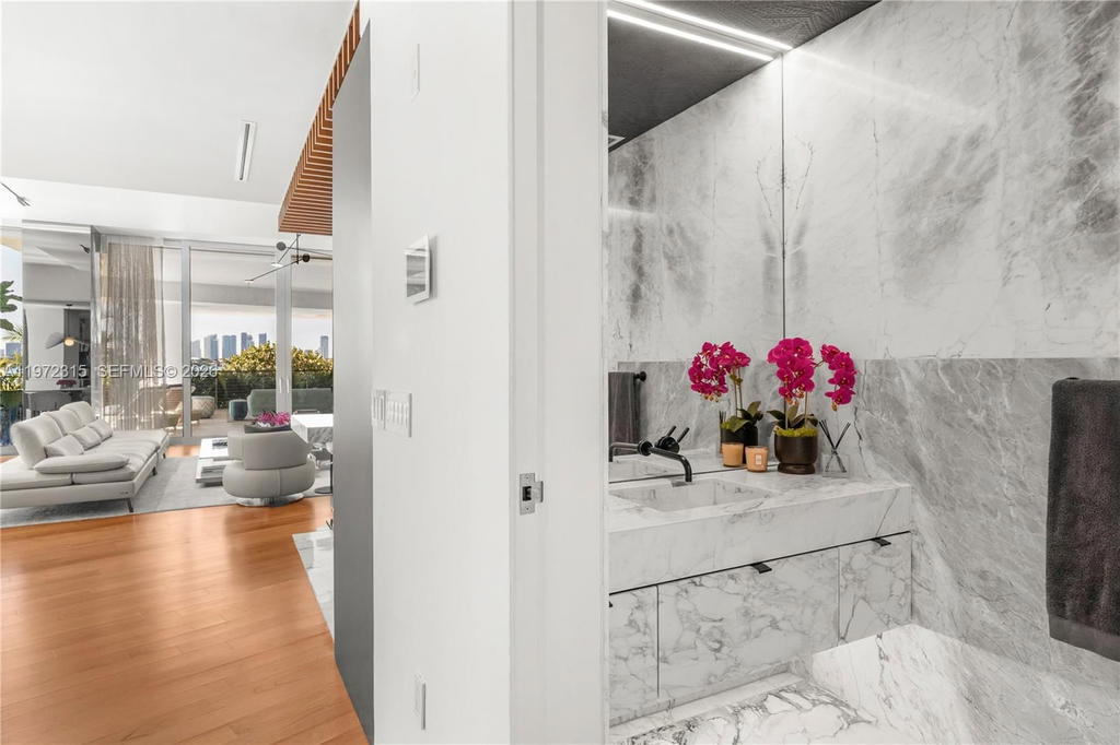 Real estate property located at 1300 Monad Ter #1A, Miami-dade, Alton Beach Realty Co Sub, Miami Beach, FL