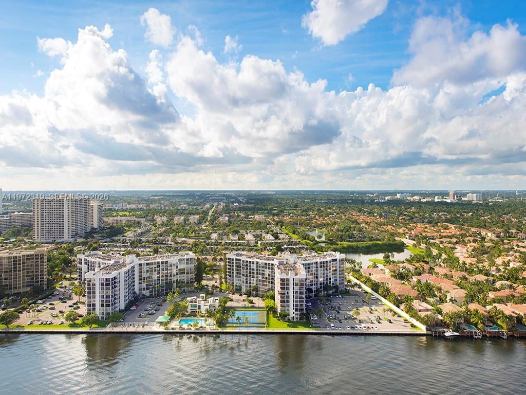 Real estate property located at 2711 Ocean Dr. #2804, Broward, Hollywood Beach Condo, Hollywood, FL