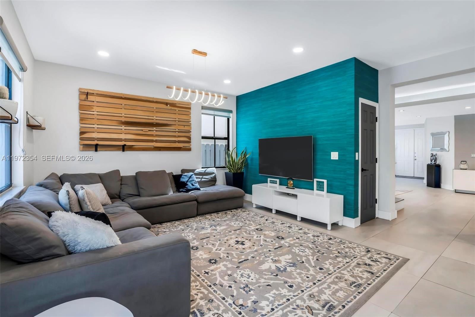 Real estate property located at 10043 89 TERRA, Miami-dade, Grand Bay At Doral, Doral, FL