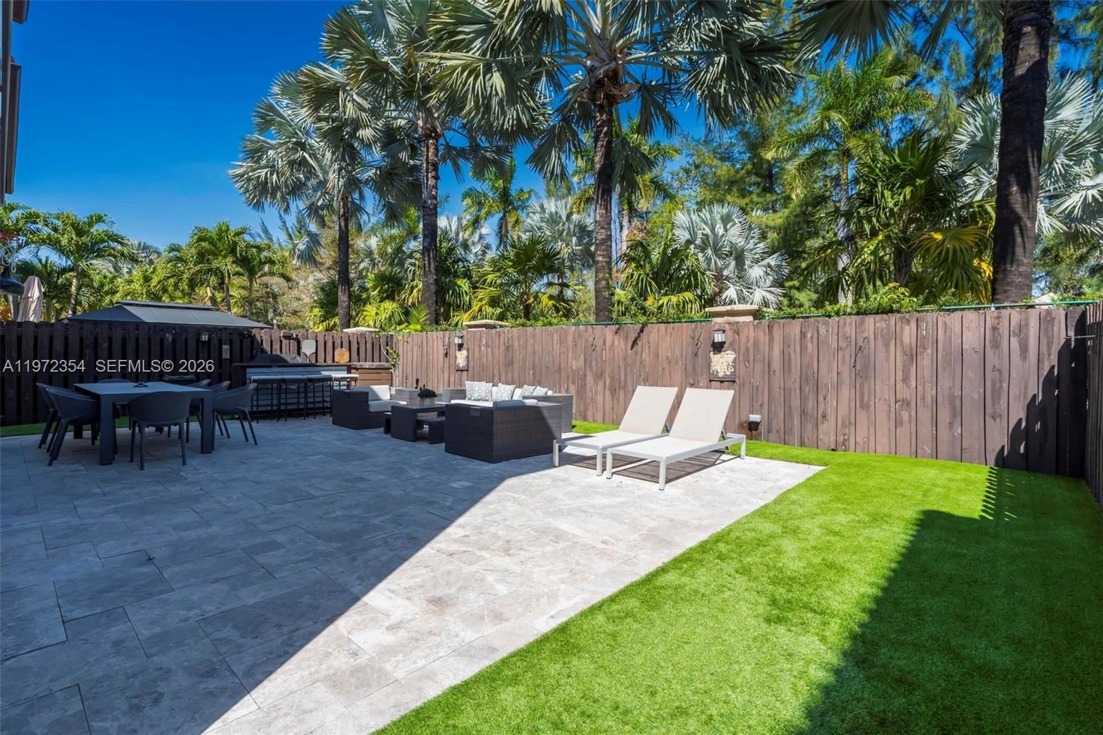 Real estate property located at 10043 89 TERRA, Miami-dade, Grand Bay At Doral, Doral, FL