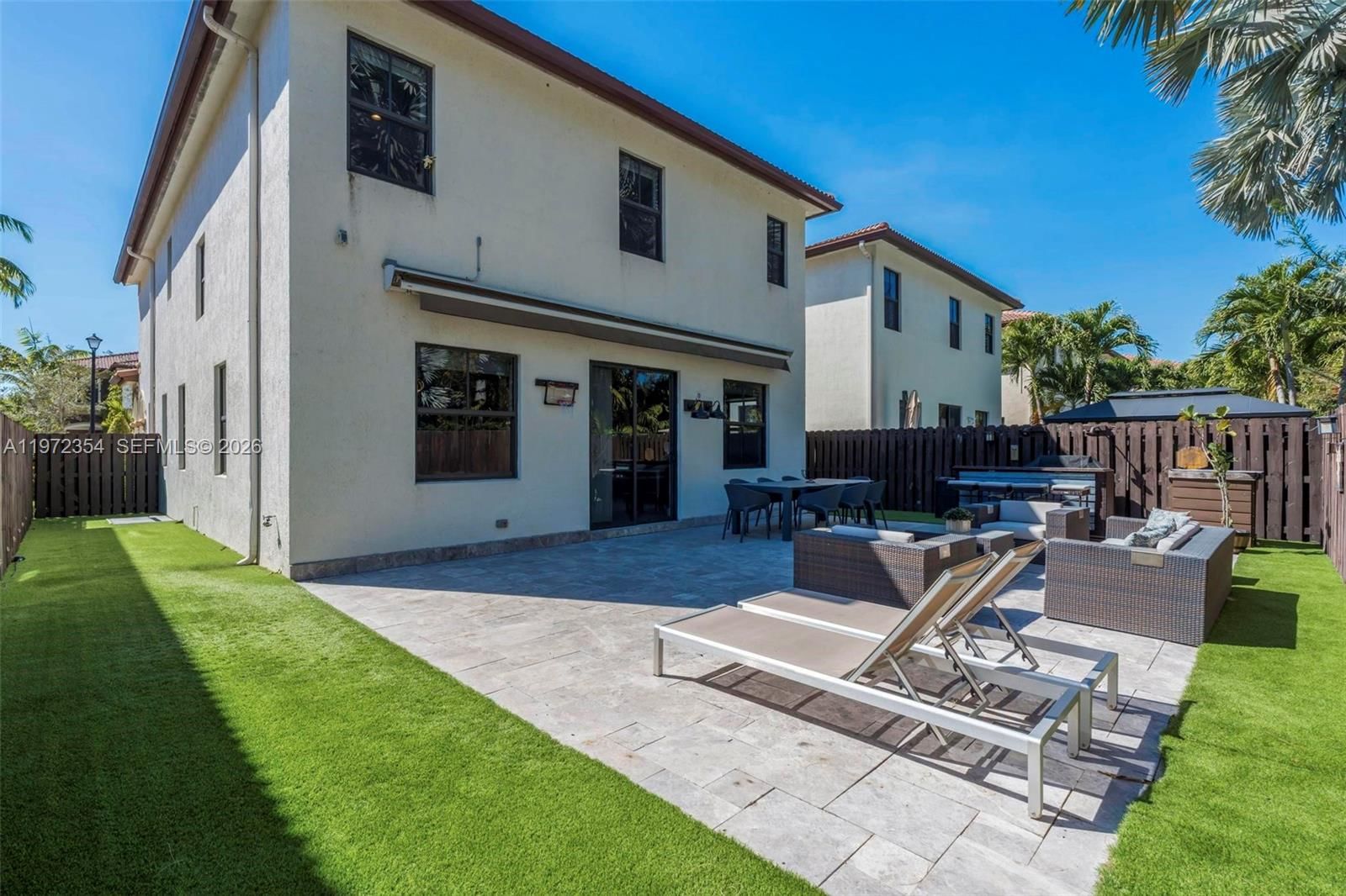 Real estate property located at 10043 89 TERRA, Miami-dade, Grand Bay At Doral, Doral, FL