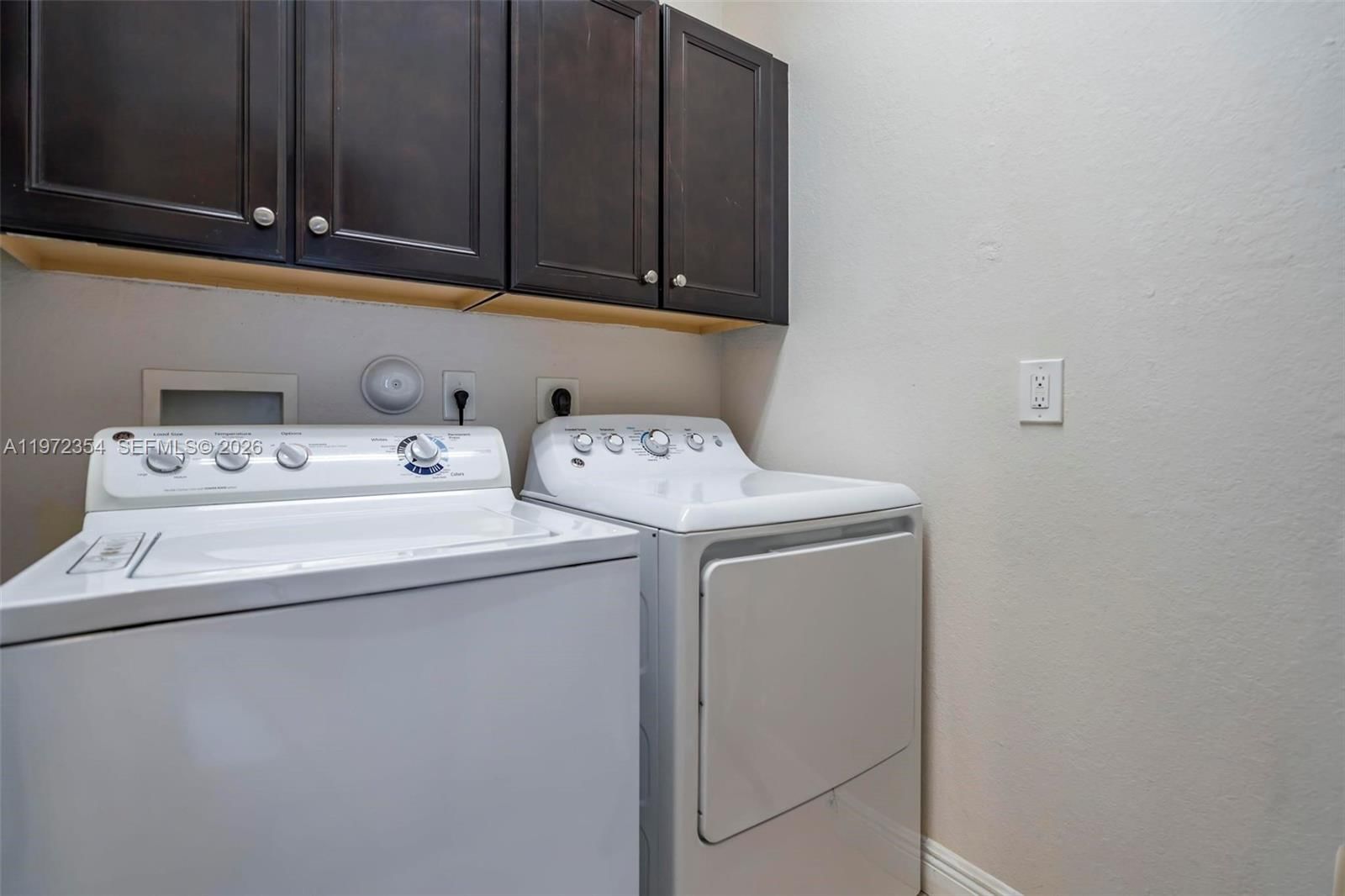 Real estate property located at 10043 89 TERRA, Miami-dade, Grand Bay At Doral, Doral, FL