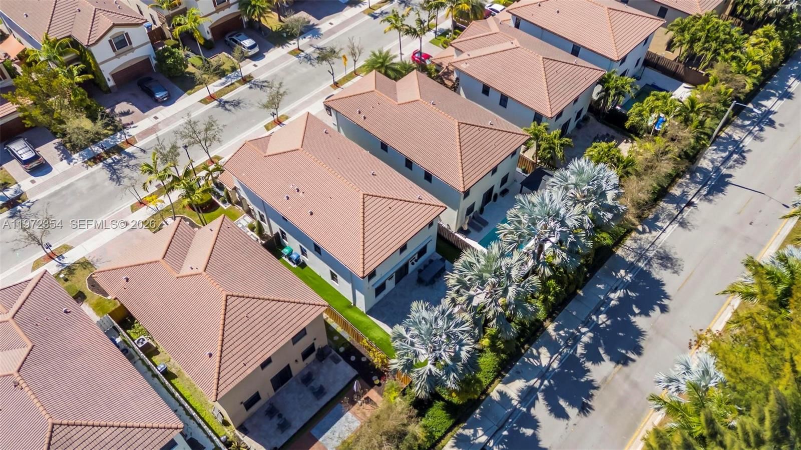 Real estate property located at 10043 89 TERRA, Miami-dade, Grand Bay At Doral, Doral, FL