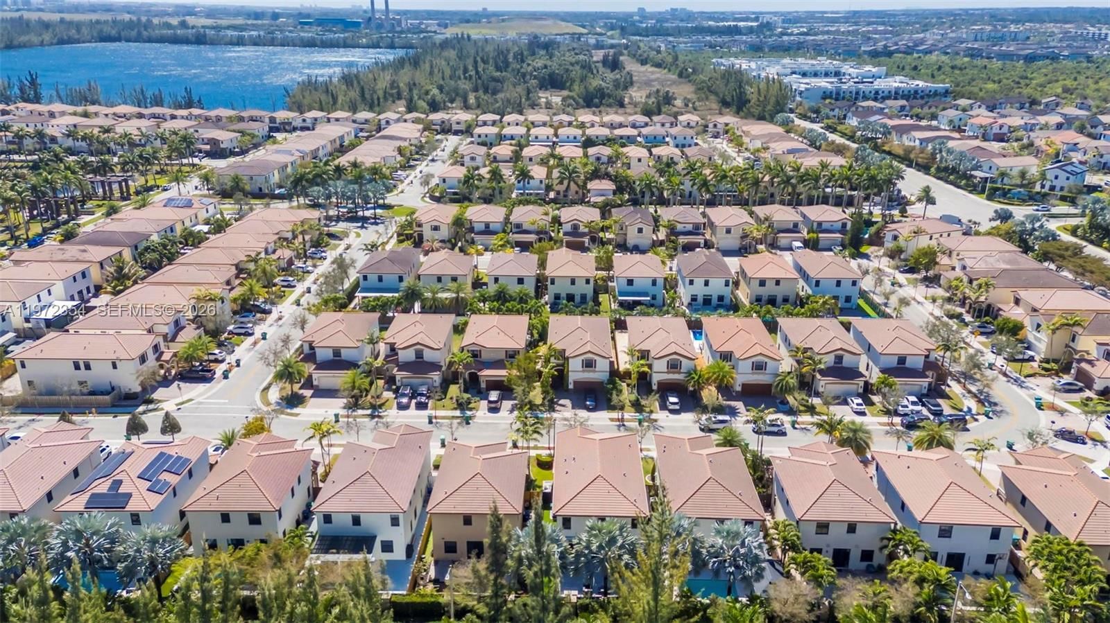 Real estate property located at 10043 89 TERRA, Miami-dade, Grand Bay At Doral, Doral, FL