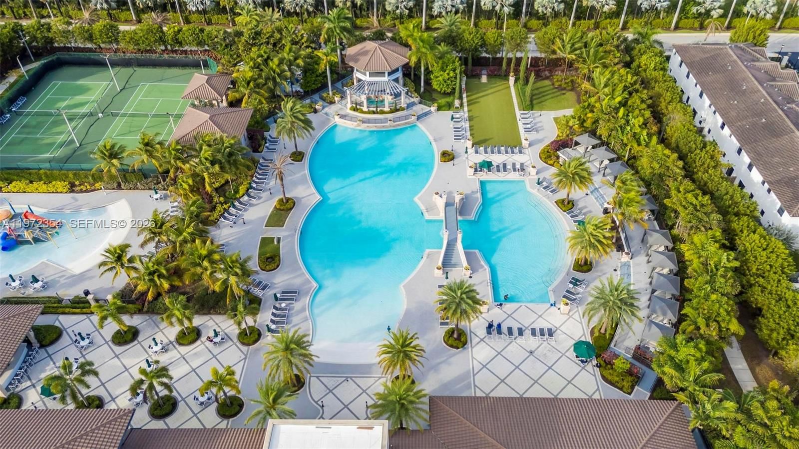 Real estate property located at 10043 89 TERRA, Miami-dade, Grand Bay At Doral, Doral, FL