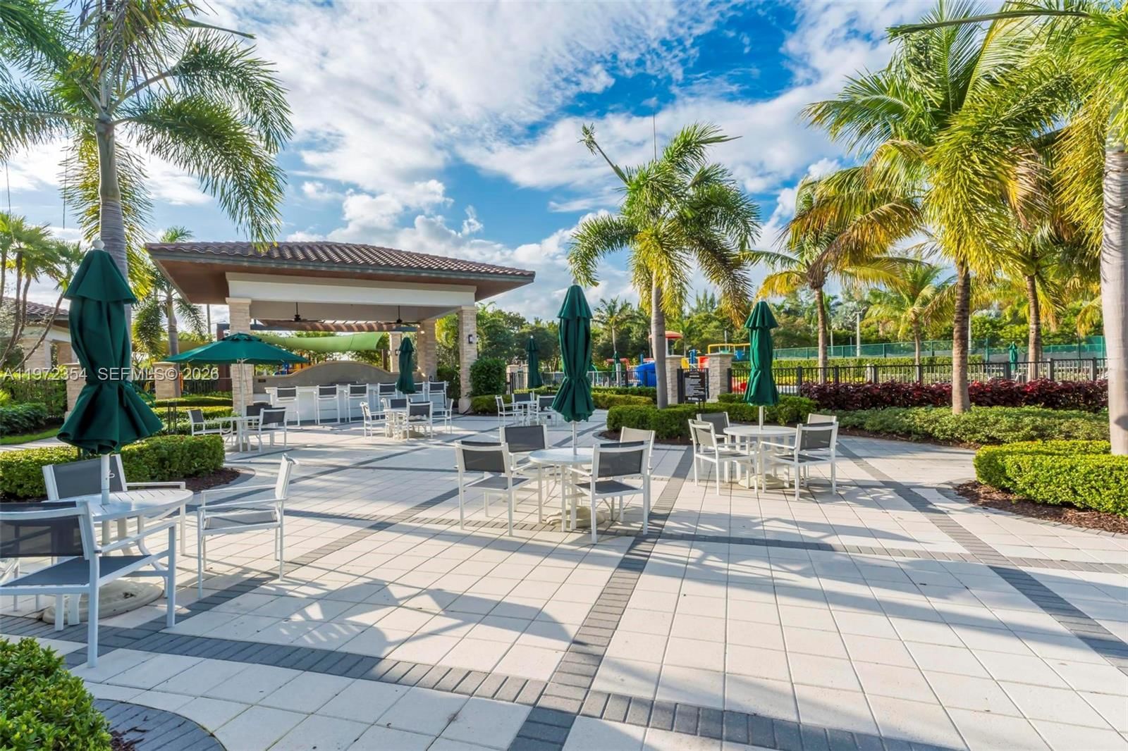 Real estate property located at 10043 89 TERRA, Miami-dade, Grand Bay At Doral, Doral, FL