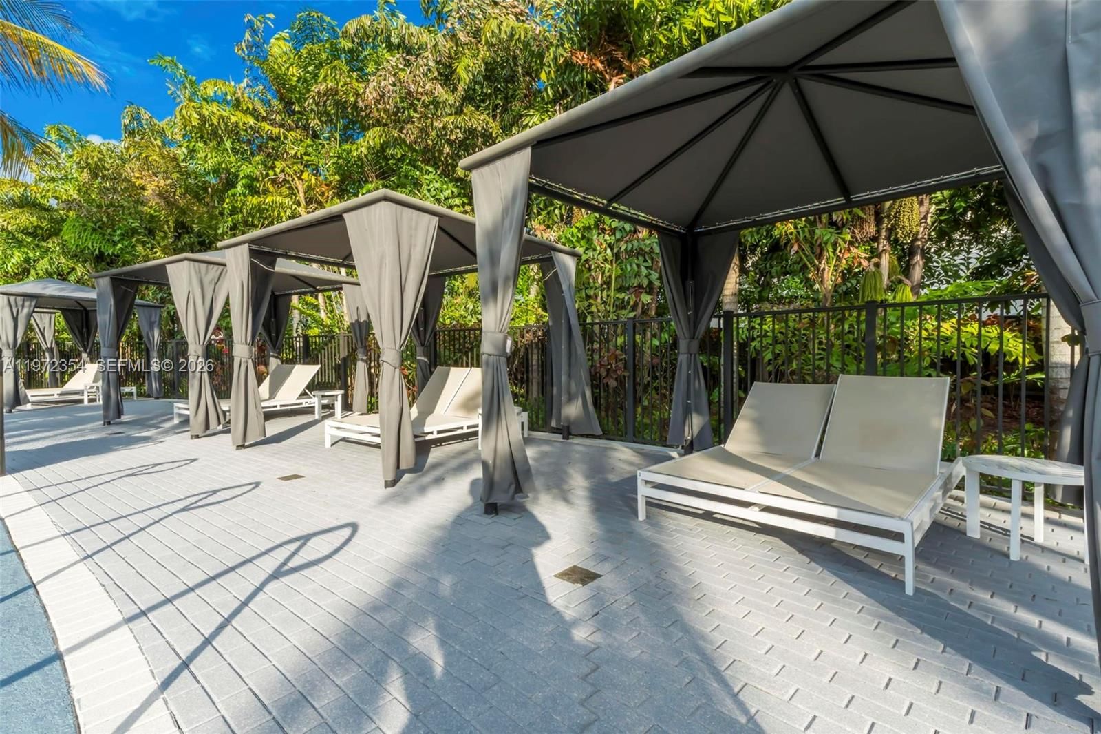 Real estate property located at 10043 89 TERRA, Miami-dade, Grand Bay At Doral, Doral, FL