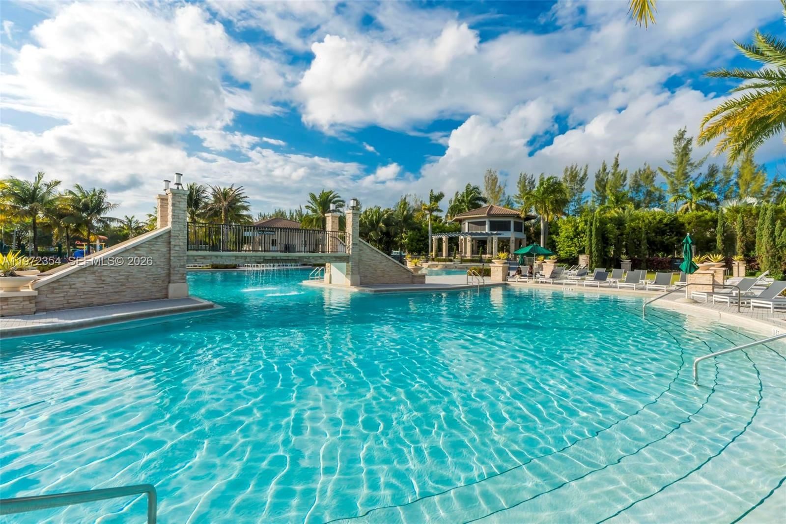 Real estate property located at 10043 89 TERRA, Miami-dade, Grand Bay At Doral, Doral, FL