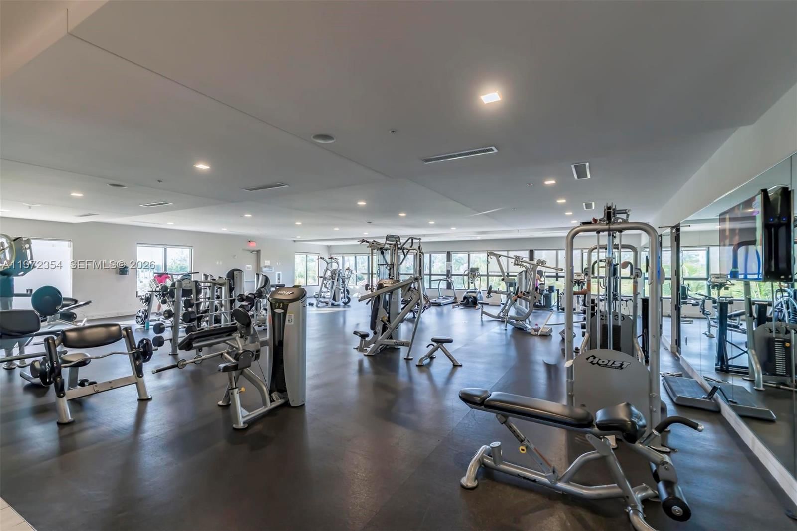 Real estate property located at 10043 89 TERRA, Miami-dade, Grand Bay At Doral, Doral, FL