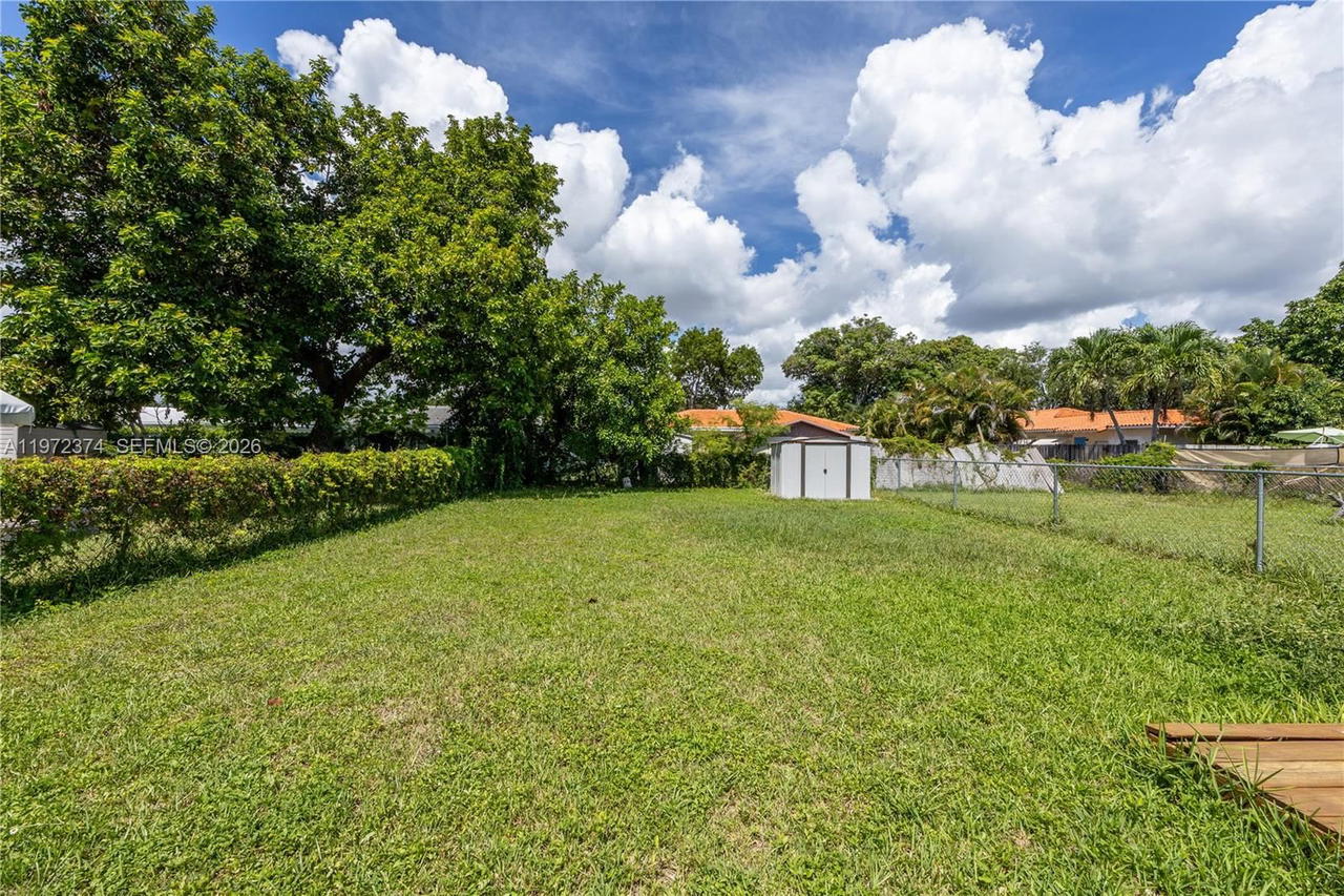 Real estate property located at 11020 10th Ave, Miami-dade, Richards Miami Shores, Biscayne Park, FL