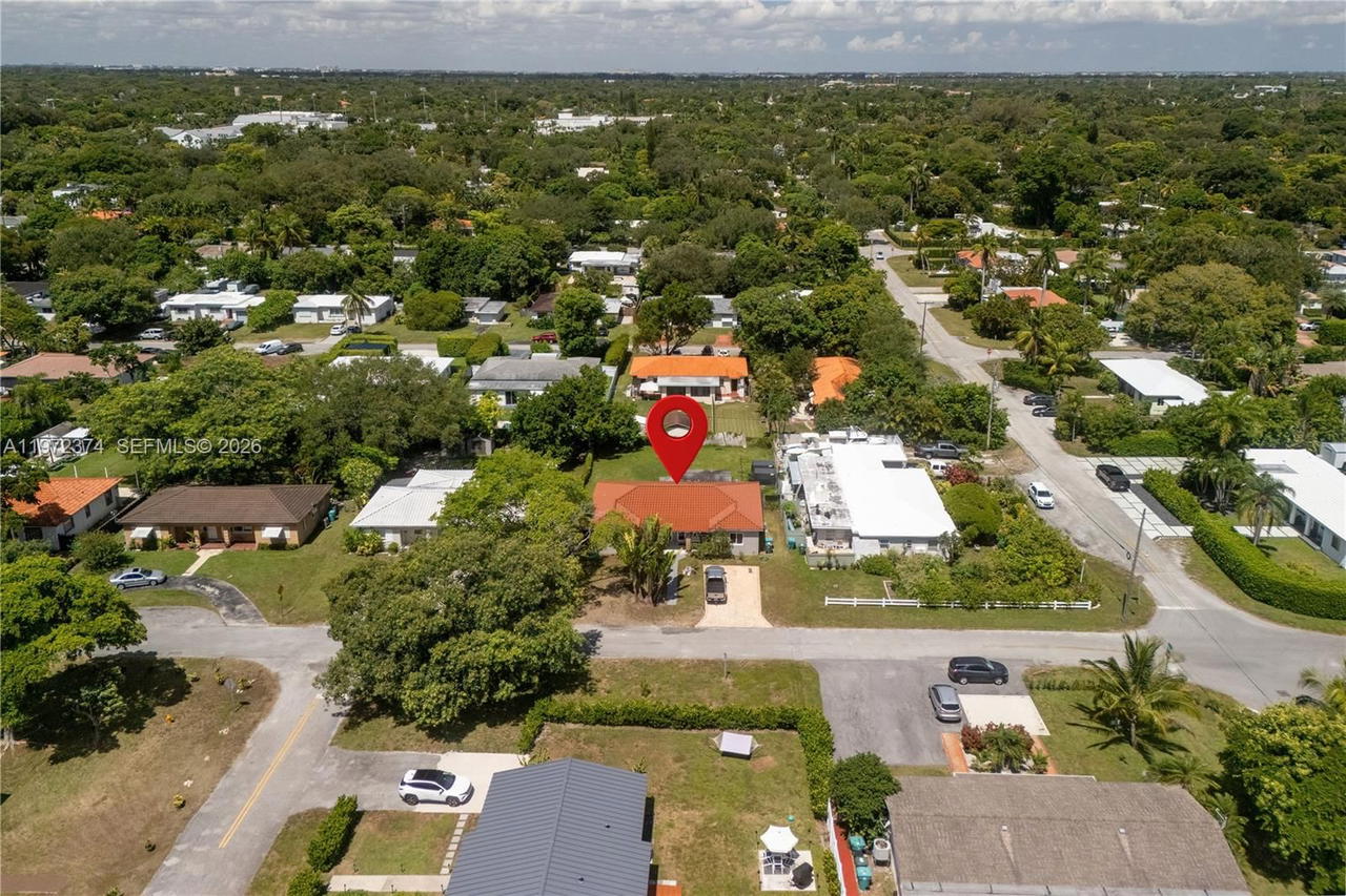Real estate property located at 11020 10th Ave, Miami-dade, Richards Miami Shores, Biscayne Park, FL