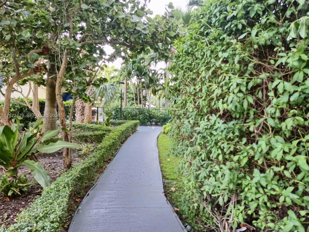 Real estate property located at 4550 9th St #704E, Miami-dade, Yolanda Villas Condo, Miami, FL
