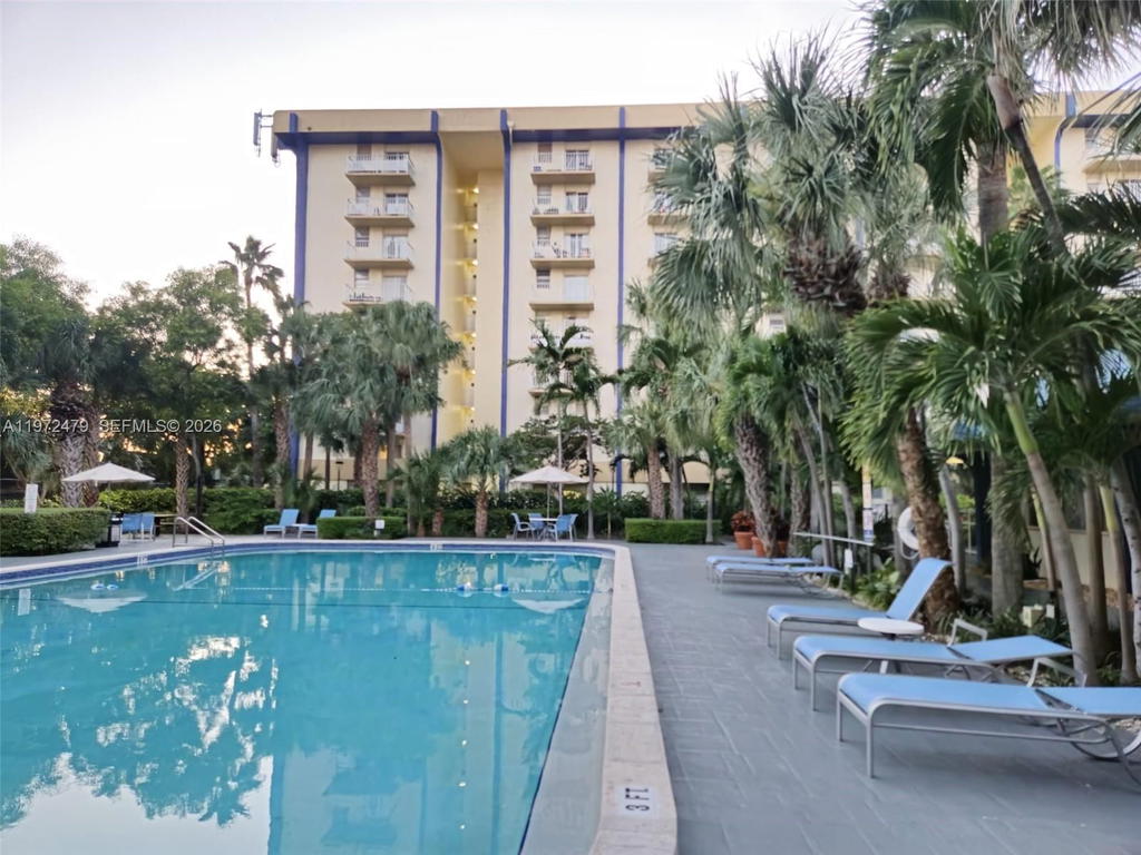 Real estate property located at 4550 9th St #704E, Miami-dade, Yolanda Villas Condo, Miami, FL