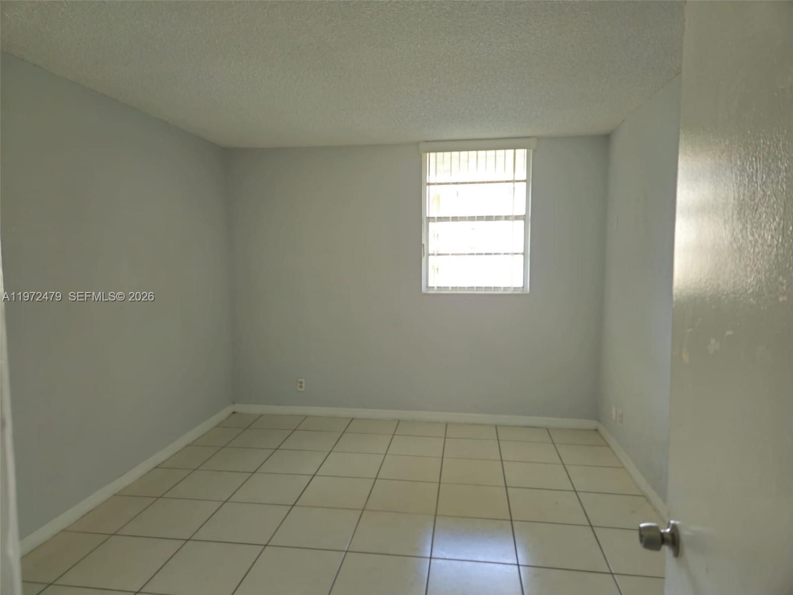 Real estate property located at 4550 9th St #704E, Miami-dade, Yolanda Villas Condo, Miami, FL