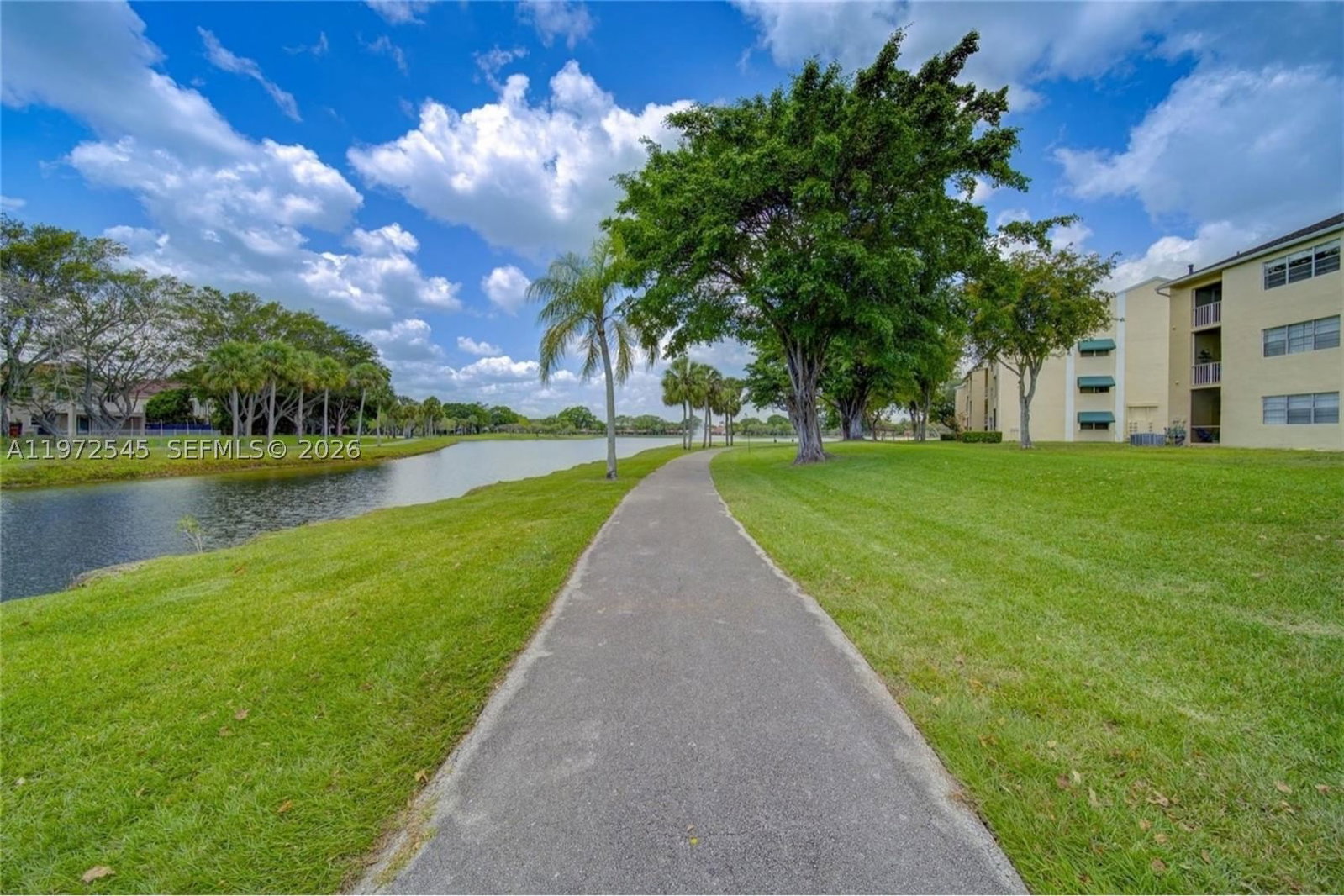 Real estate property located at 15285 107th Ln #201, Miami-dade, Hammocks Trails Condo, Miami, FL