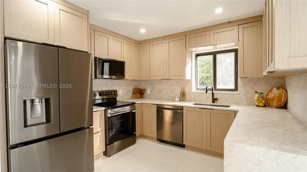 Real estate property located at 1221 Biarritz Dr, Miami-dade, Oceanside Sec Isle Of Nor, Miami Beach, FL
