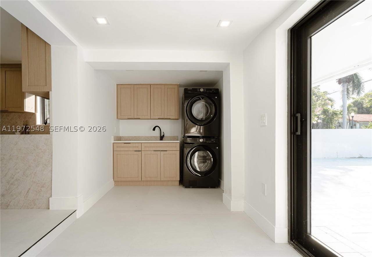 Real estate property located at 1221 Biarritz Dr, Miami-dade, Oceanside Sec Isle Of Nor, Miami Beach, FL