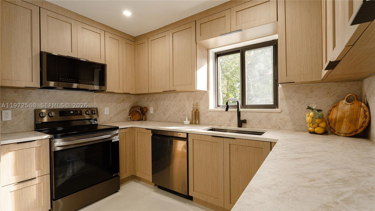 Real estate property located at 1221 Biarritz Dr, Miami-dade, Oceanside Sec Isle Of Nor, Miami Beach, FL