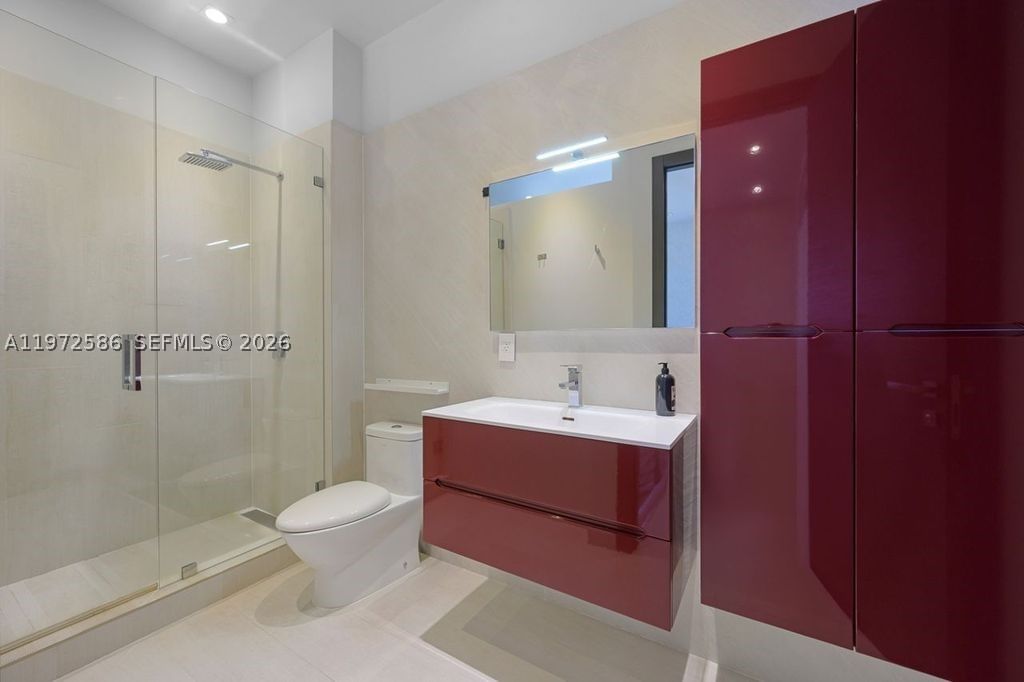 Real estate property located at 1615 196, Miami-dade, Presidential Estates Sub, Miami, FL