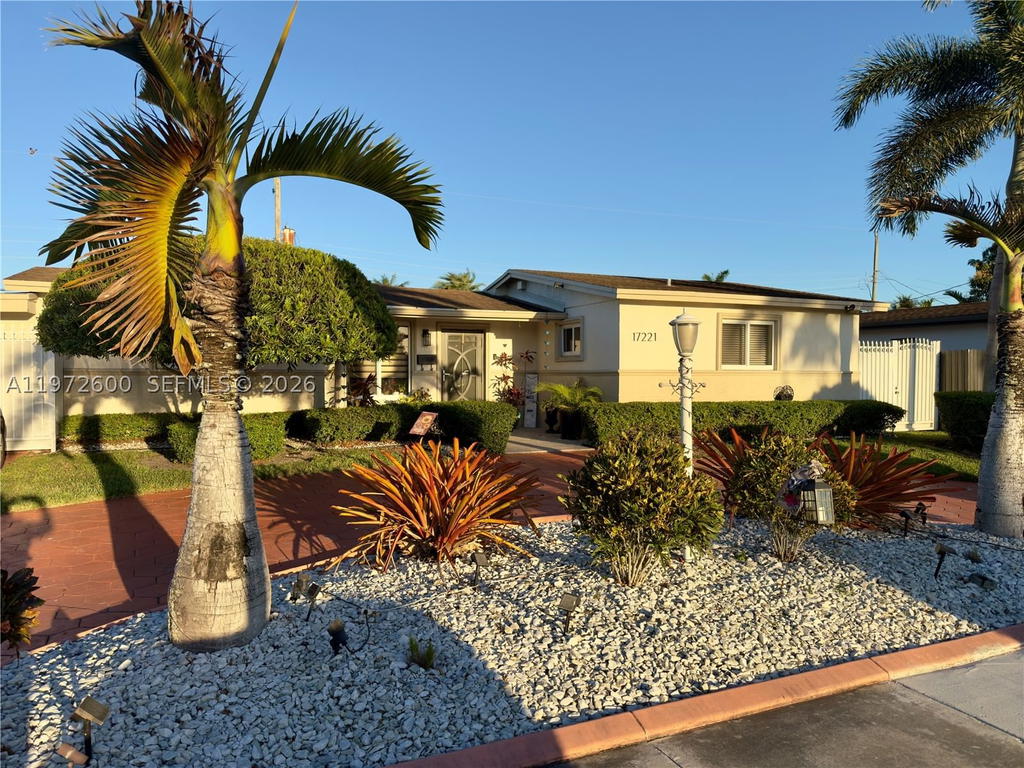 Real estate property located at 17221 82nd Ave, Miami-dade, Palm Springs North Sec C, Hialeah, FL