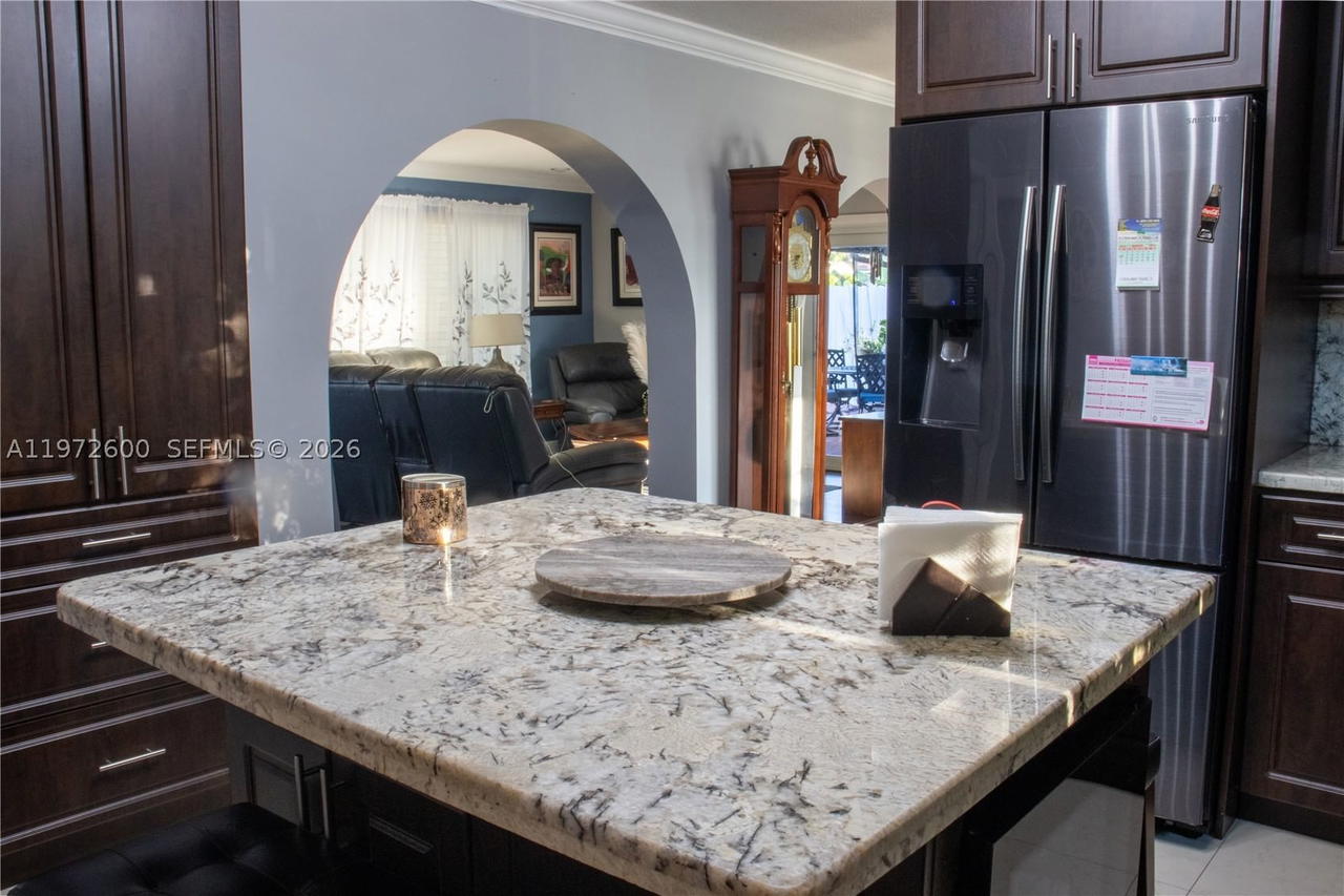 Real estate property located at 17221 82nd Ave, Miami-dade, Palm Springs North Sec C, Hialeah, FL