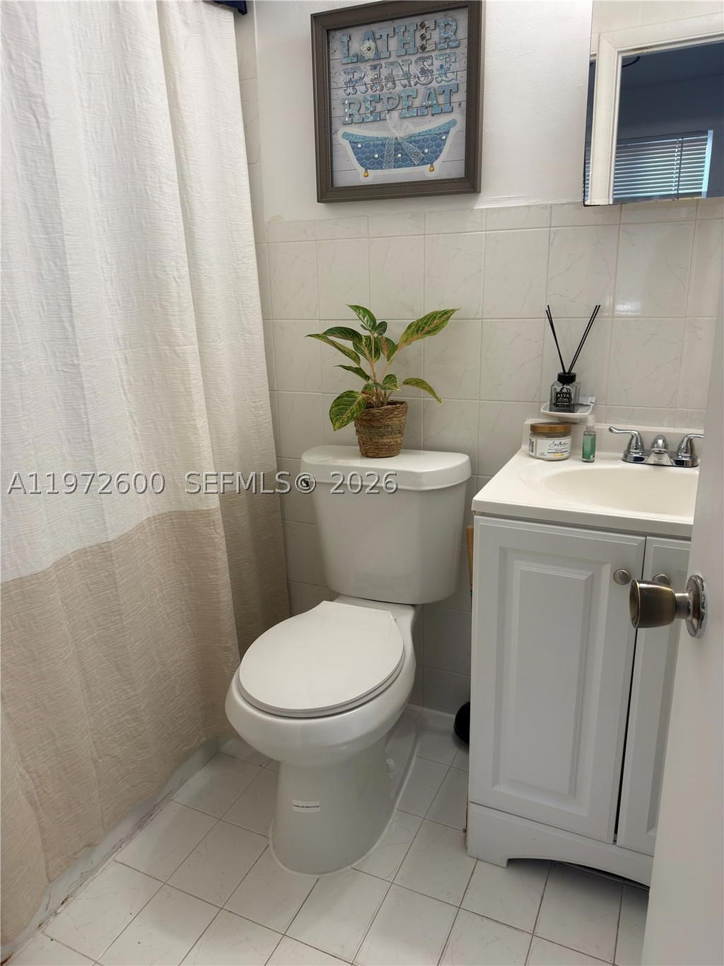 Real estate property located at 17221 82nd Ave, Miami-dade, Palm Springs North Sec C, Hialeah, FL