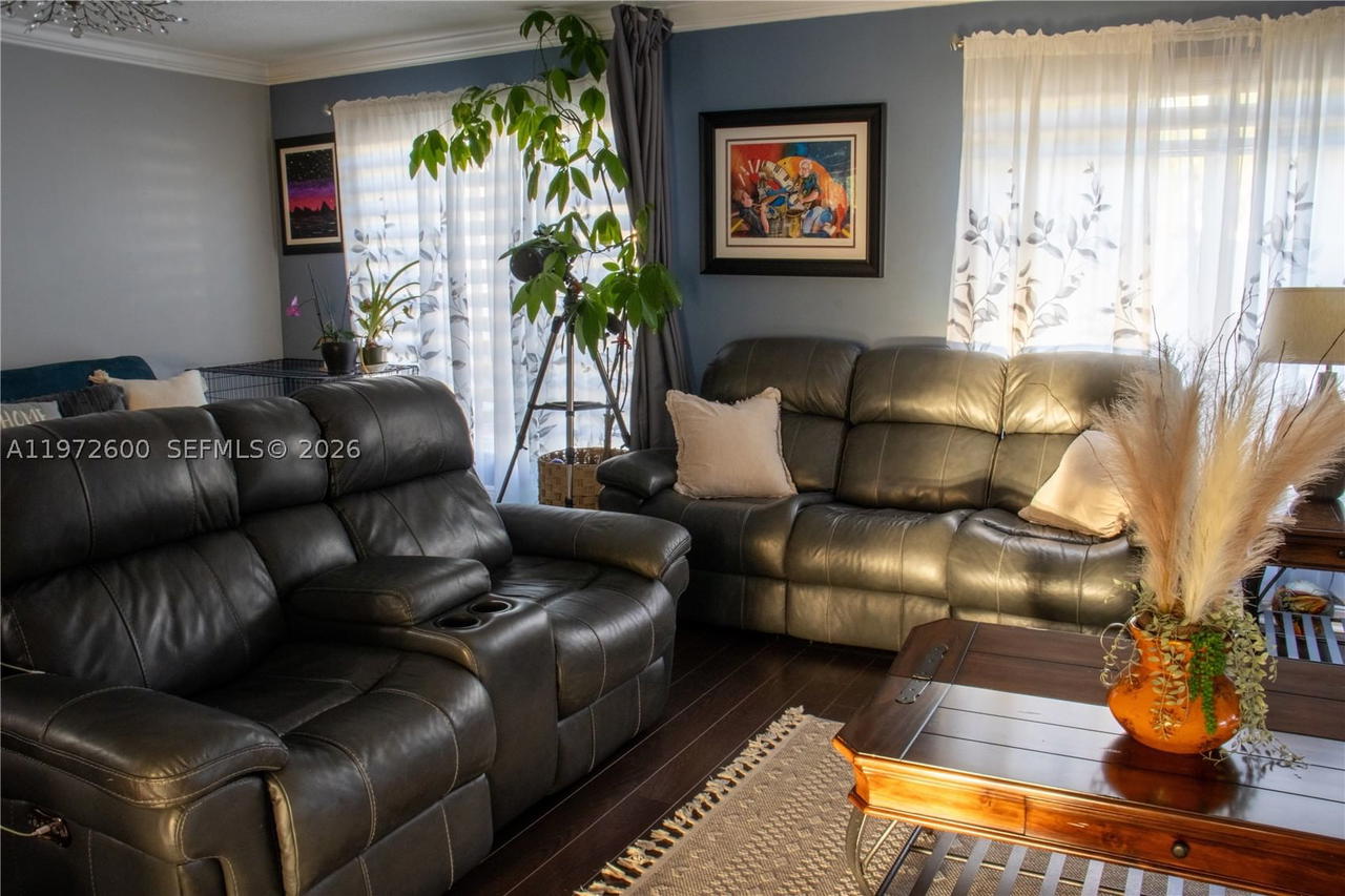 Real estate property located at 17221 82nd Ave, Miami-dade, Palm Springs North Sec C, Hialeah, FL