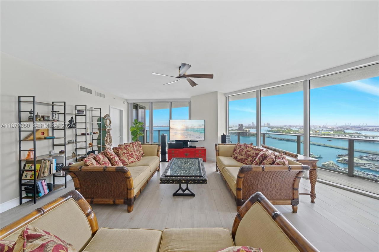 Real estate property located at 488 18th St #2112, Miami-dade, Aria On The Bay Condo, Miami, FL